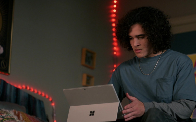 Microsoft Surface Tablet of Jalen Thomas Brooks as Sean in Rebel S01E08 It’s All About the Chemistry (2021)