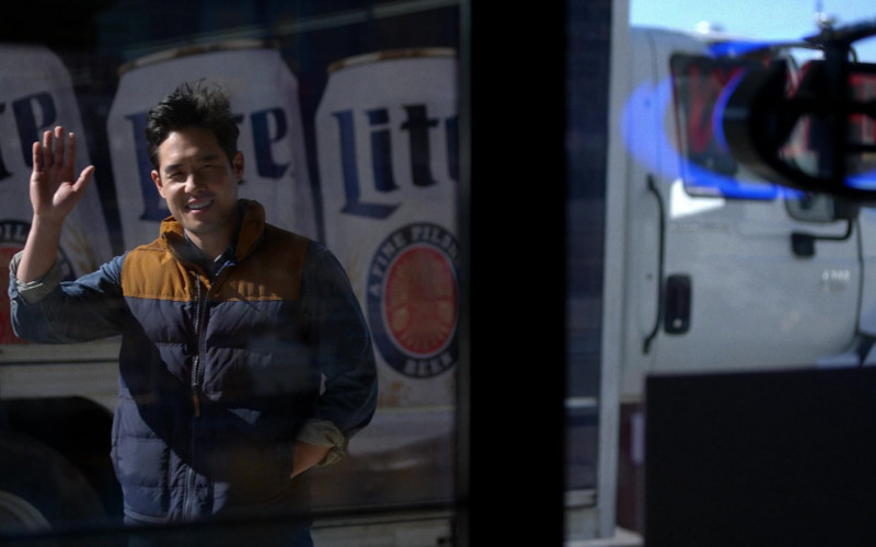 Miller Lite Beer Truck in Kevin Can Fk Himself S01E02 New Tricks (2021)