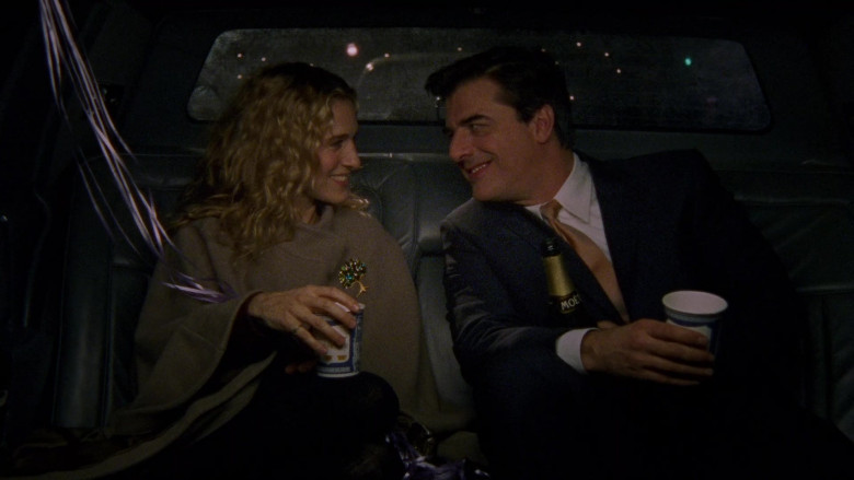 Moët & Chandon Champagne Enjoyed by Sarah Jessica Parker as Carrie Bradshaw and Chris Noth as Mr. Big in Sex and the City S04E01 The Agony and the ‘Ex'-tacy (2001)