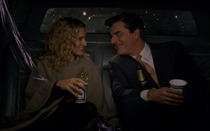 Moët & Chandon Champagne Enjoyed by Sarah Jessica Parker as Carrie Bradshaw and Chris Noth as Mr. Big in Sex and the City S04E01 The Agony and the ‘Ex’-tacy (2001)