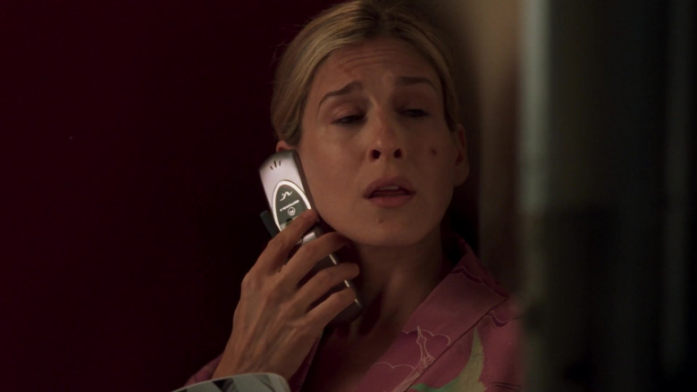 Motorola Flip Mobile Phone of Carrie Bradshaw (Sarah Jessica Parker) in Sex and the City S05E07 The Big Journey (2002)