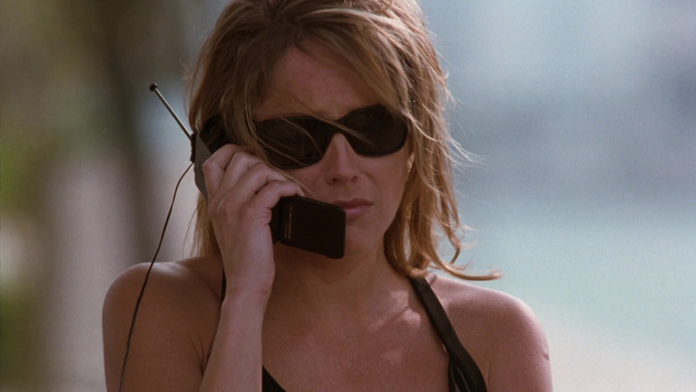 Motorola Mobile Phone Used by Sharon Stone in The Specialist 1994 Movie (1)