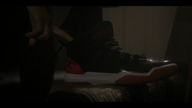 Nike Jordan Max Aura Sneakers in The Chi S04E05 The Spook Who Sat by the Door (2021)