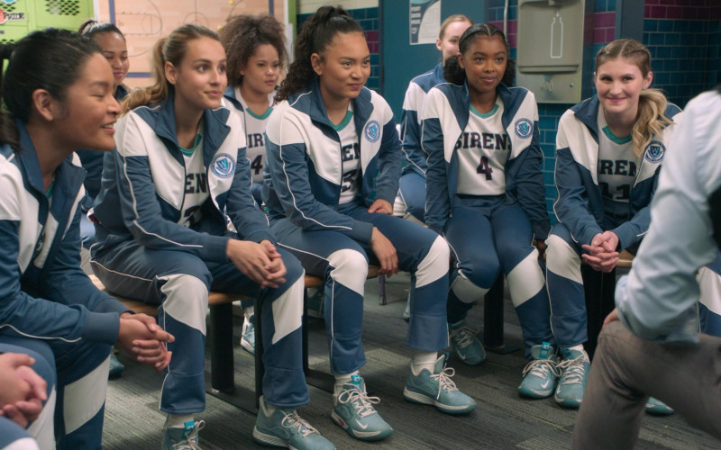 Nike KD Trey 5 VII Cerulean Sneakers Worn by Actresses in Big Shot S01E08 TV Show 2021 (2)