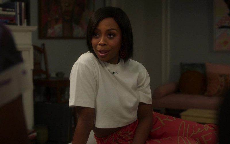 Off-White Crop Top of Bresha Webb as Renee Ross in Run The World S01E06 TV Show (1)