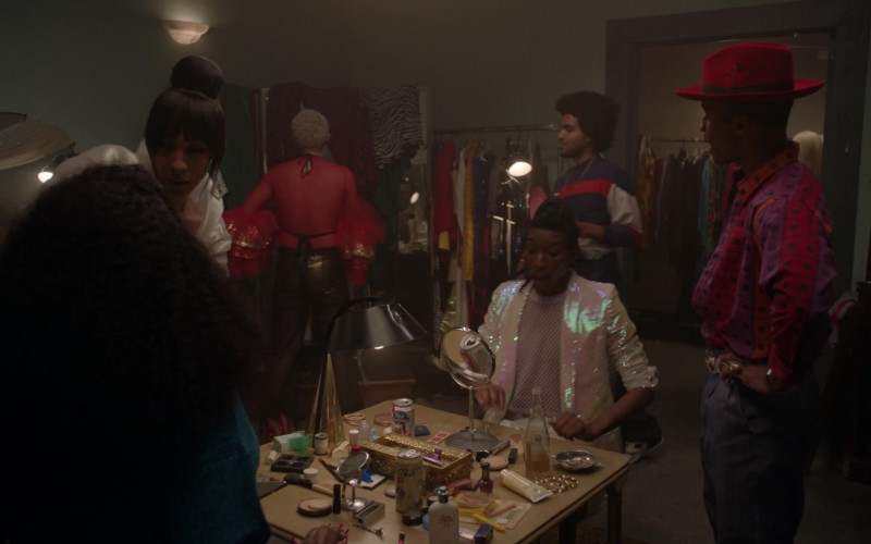 Pabst Blue Ribbon and Coors Beer Cans in Pose S03E08 Series Finale (Part II) (2021)