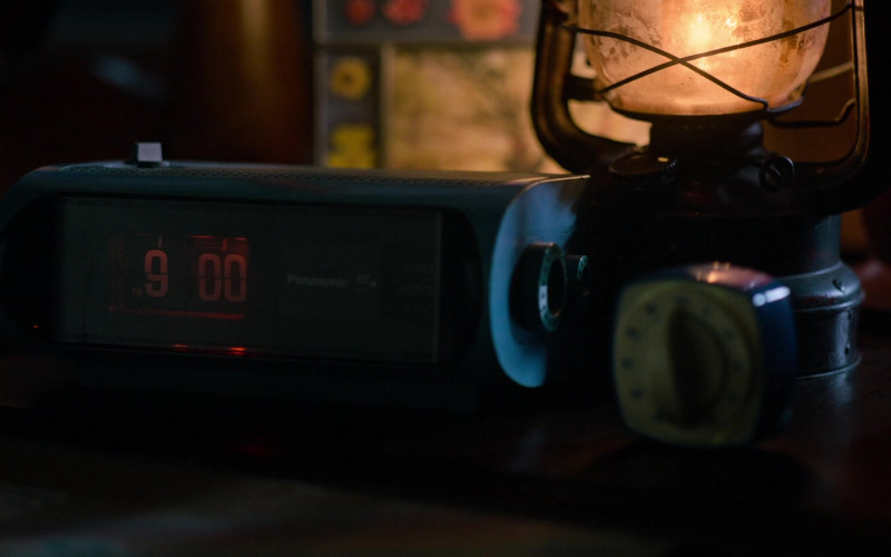 Panasonic Radio Clock in Home Before Dark S02E02 I Believe You (2021)