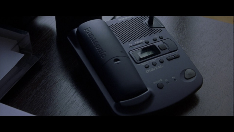 Panasonic telephone in The Bourne Identity (2002)