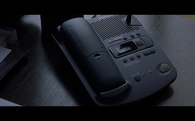 Panasonic telephone in The Bourne Identity (2002)
