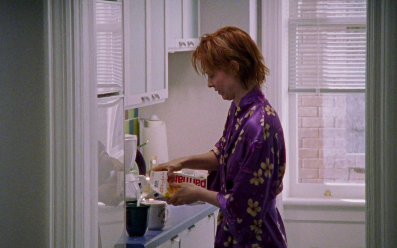 Parmalat Milk Enjoyed by Cynthia Nixon as Miranda Hobbes in Sex and the City S04E03 TV Show (1)