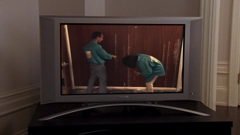 Philips Television in Sex and the City S06E05 Lights, Camera, Relationship! (2003)