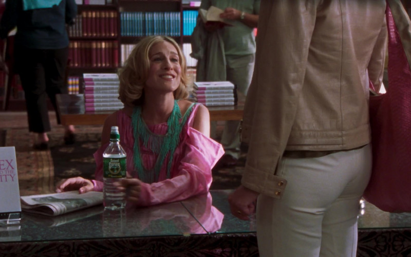 Poland Spring Water Bottle of Carrie Bradshaw (Sarah Jessica Parker) in Sex and the City S05E07 2002 TV Series (1)