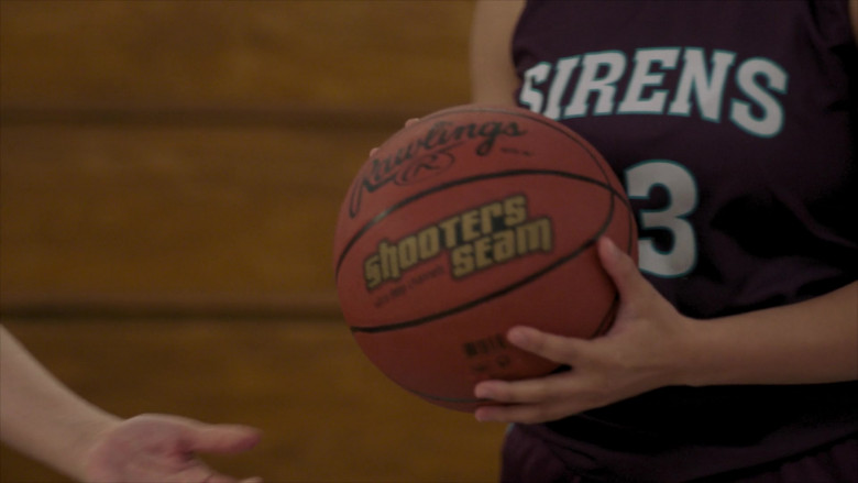 Rawlings Basketballs in Big Shot S01E10 (4)