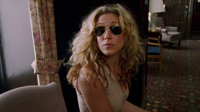 Ray-Ban Women's Sunglasses of Sarah Jessica Parker as Carrie Bradshaw in Sex and the City S03E11 TV Show 2000 (1)