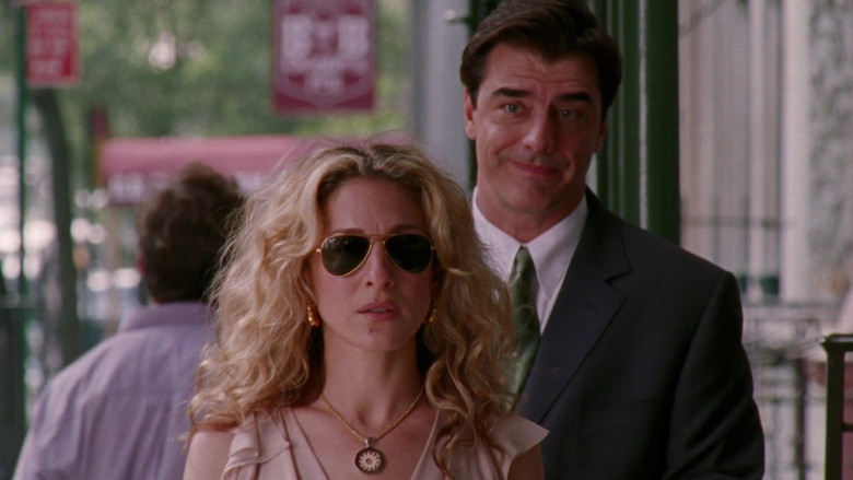 Ray-Ban Women's Sunglasses of Sarah Jessica Parker as Carrie Bradshaw in Sex and the City S03E11 TV Show 2000 (4)