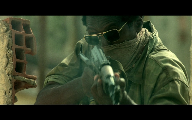 Ray-Ban men's sunglasses in Black Hawk Down (2001)