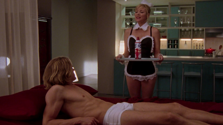 Reddi-wip Whipped Cream of Samantha Jones (Kim Cattrall) in Sex and the City S06E03 TV Show (1)