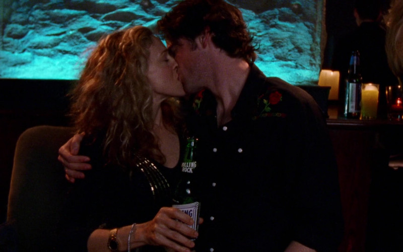 Rolling Rock Beer of Sarah Jessica Parker as Carrie Bradshaw in Sex and the City S03E04 Boy, Girl, Boy, Girl… (2000)