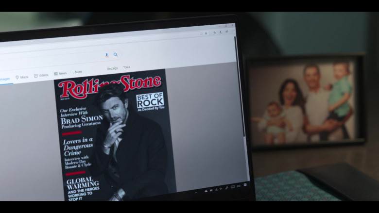 Rolling Stone Magazine Cover in Sex Life S01E03 Empire State of Mind (2021)