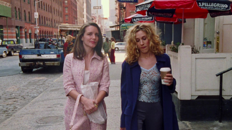 S.Pellegrino Sparkling Natural Mineral Water Umbrellas in Sex and the City S01E08 Three's a Crowd 1998 TV Show (2)