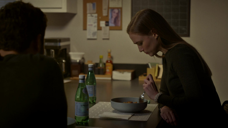 S.Pellegrino Sparkling Natural Mineral Water in Bosch S07E04 Triple Play (2021)