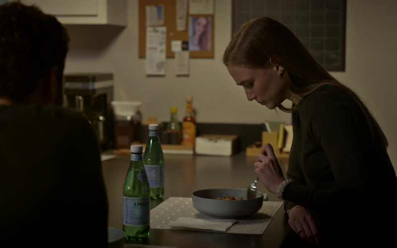S.Pellegrino Sparkling Natural Mineral Water in Bosch S07E04 Triple Play (2021)