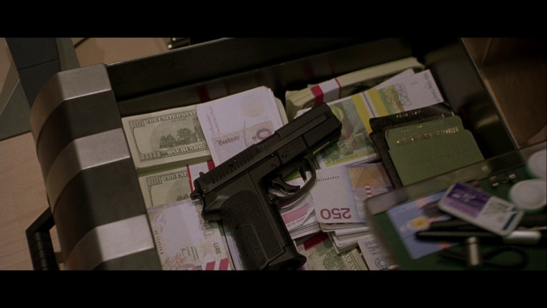 SIG Pro SP 2009 in The Bourne Identity (2002)