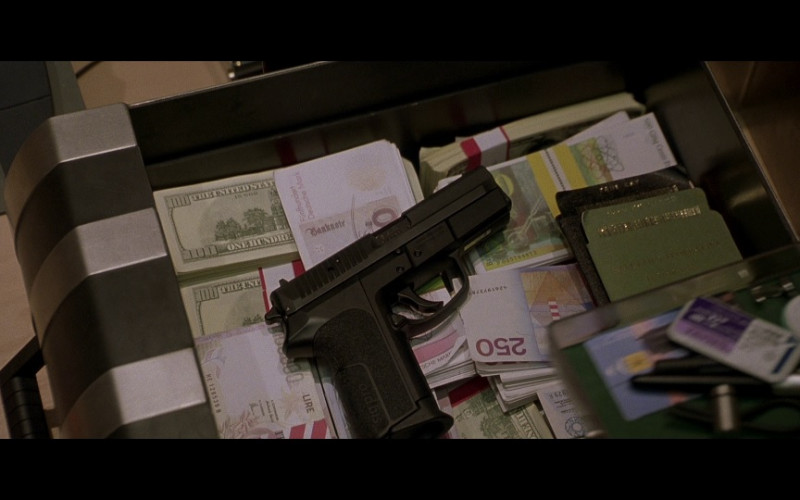 SIG Pro SP 2009 in The Bourne Identity (2002)