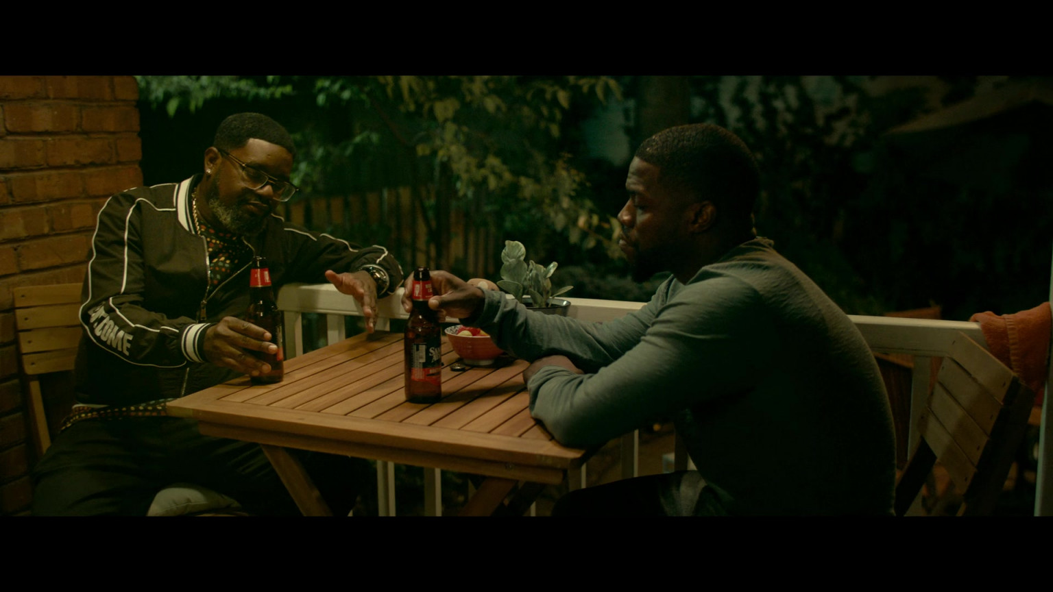 Samuel Adams Beer Enjoyed By Kevin Hart As Matthew Logelin In ...