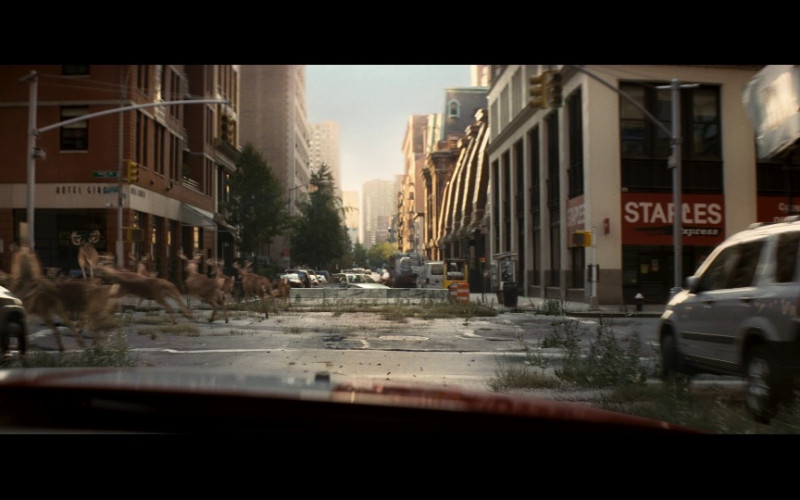 Staples Store in I Am Legend (2007)