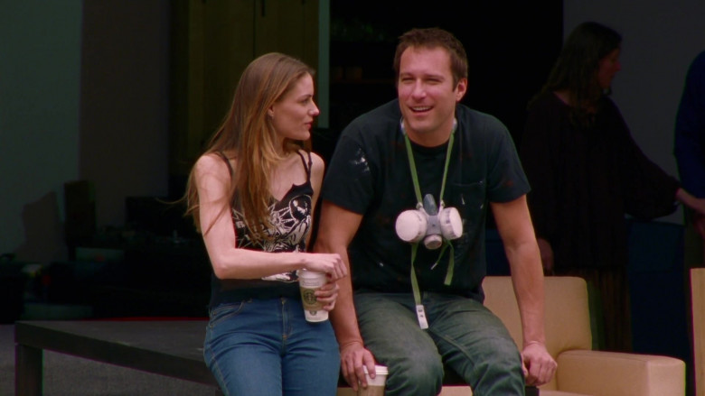 Starbucks Coffee in Sex and the City S04E07 Time and Punishment (2001)