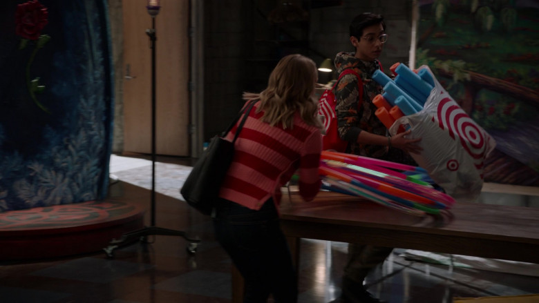 Target Shopping Bags in High School Musical The Musical The Series S02E06 (2)