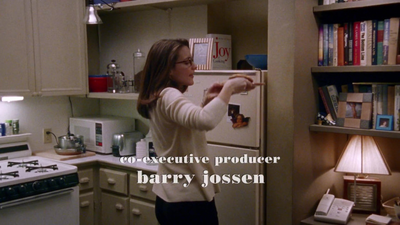 The Joy of Cooking Book by Irma S. Rombauer in Sex and the City S01E06 Secret Sex (1998)