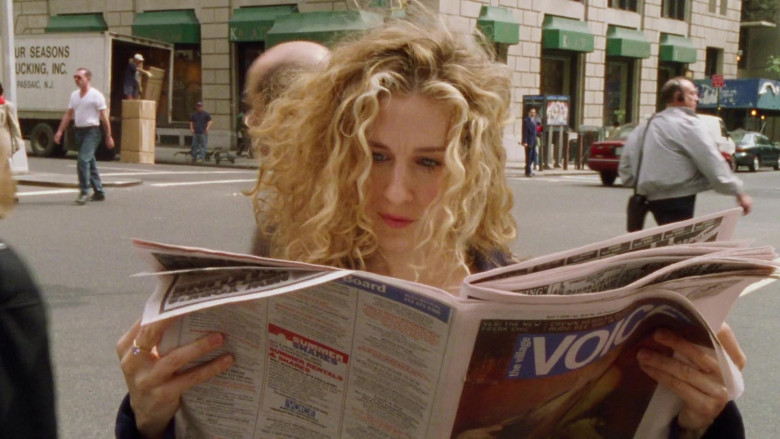 The Village Voice Newspaper Held by Sarah Jessica Parker as Carrie Bradshaw in Sex and the City S01E08 Three's a Crowd (1