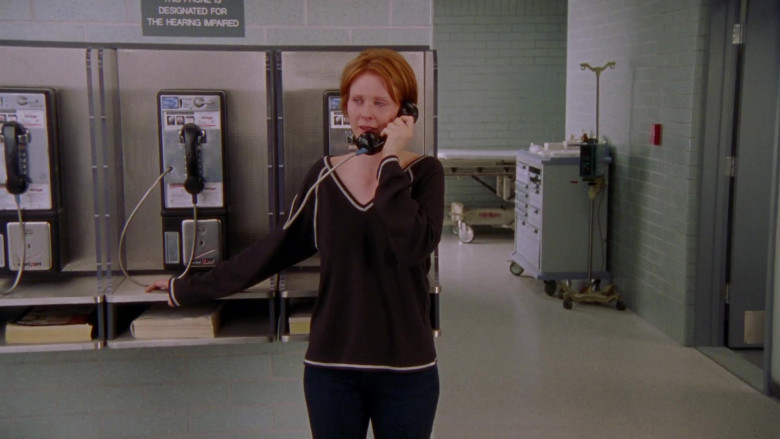 Verizon Payphones Used by Cynthia Nixon as Miranda Hobbes in Sex and the City S04E08 TV Show 2001 (2)
