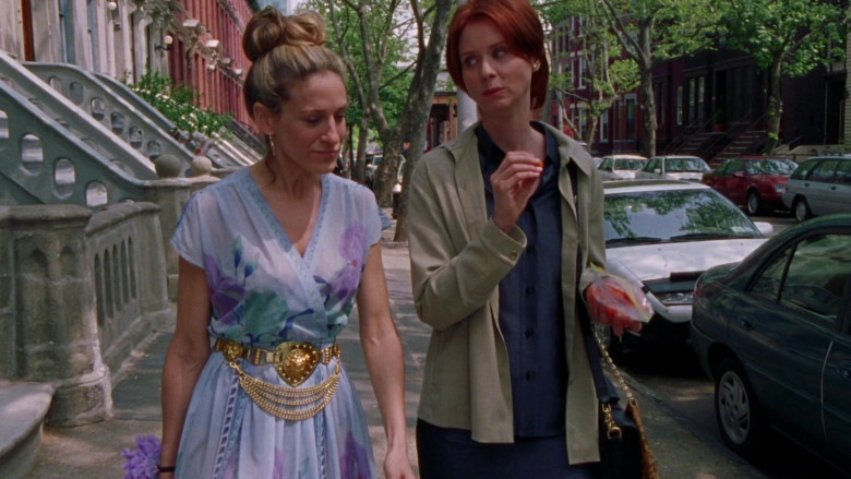 Versace Belt on the Dress of Sarah Jessica Parker as Carrie Bradshaw in Sex and the City S03E07 Drama Queens 2000 TV Show (2)