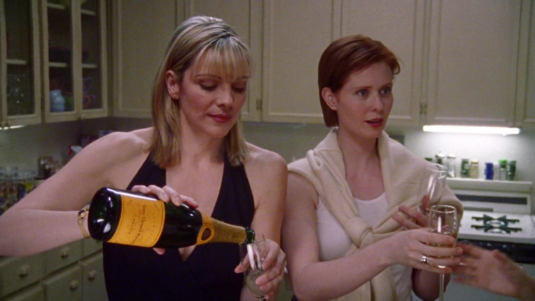 Veuve Clicquot Champagne Bottle Held by Kim Cattrall as Samantha Jones in Sex and the City S01E06 Secret Sex 1998 TV Show (1)