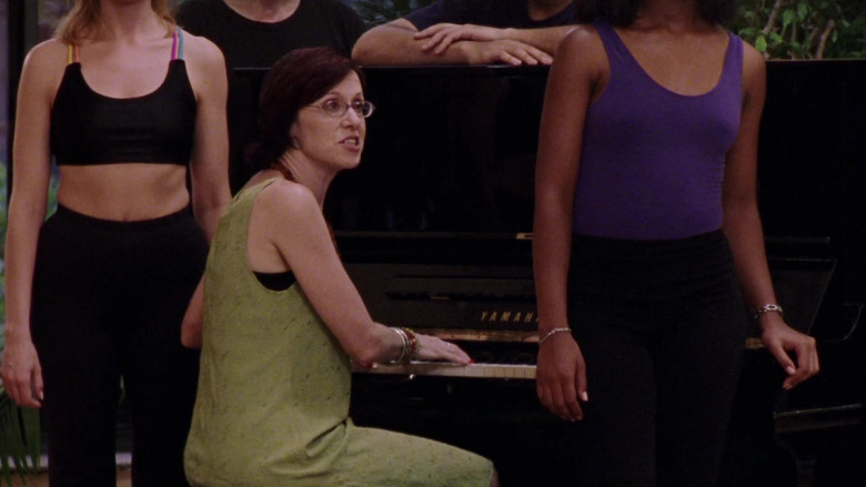 Yamaha Piano in Sex and the City S04E15 TV Show (2)