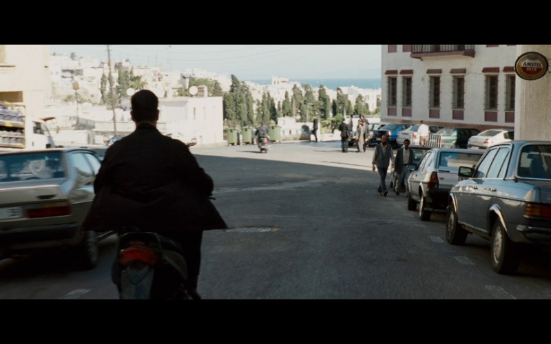Amstel beer sign in The Bourne Ultimatum (2007)