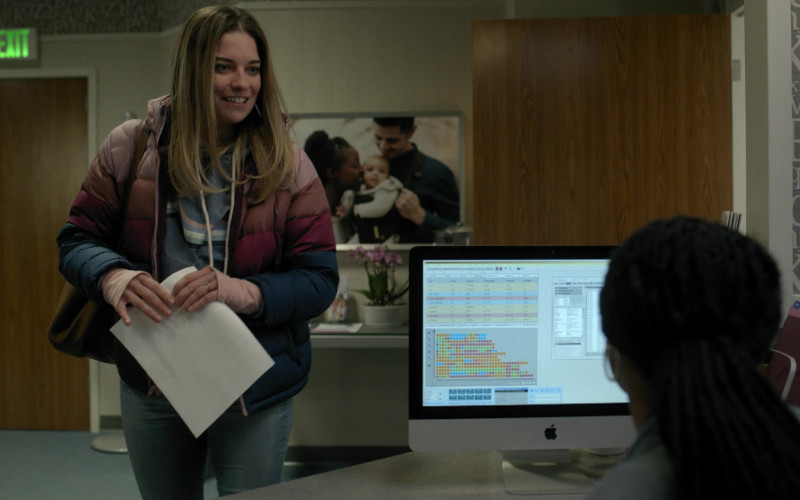 Apple iMac Computers in Kevin Can Fk Himself S01E07 (1)