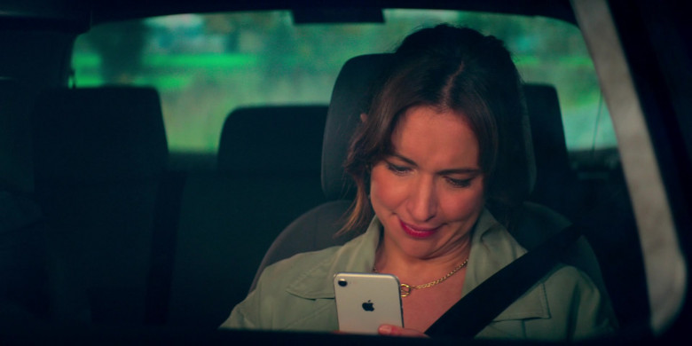 Apple iPhone Mobile Phone Held by Esther Smith as Nikki Newman in Trying S02E08 I'm Scared (2021)