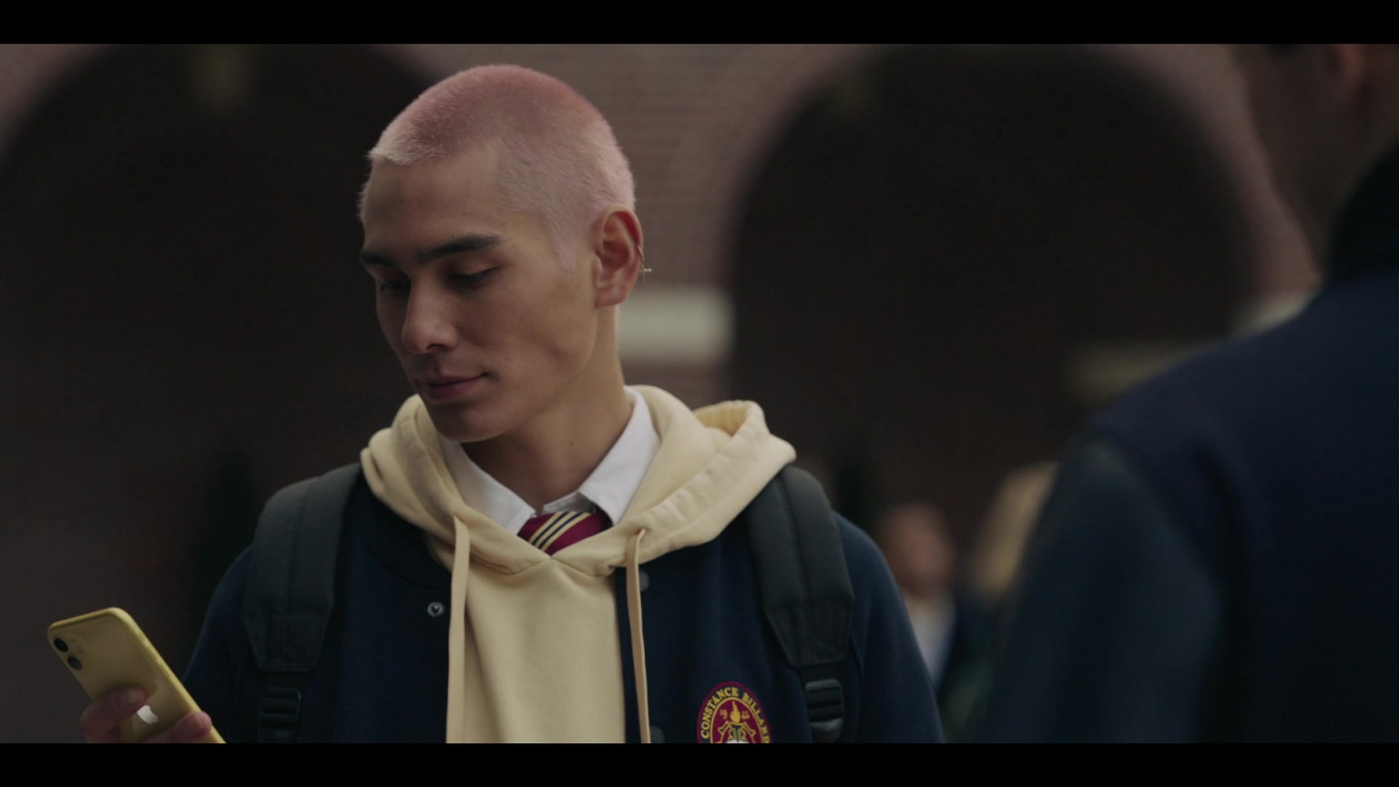 Apple IPhone Smartphone Of Evan Mock As Akeno 'Aki' Menzies In Gossip