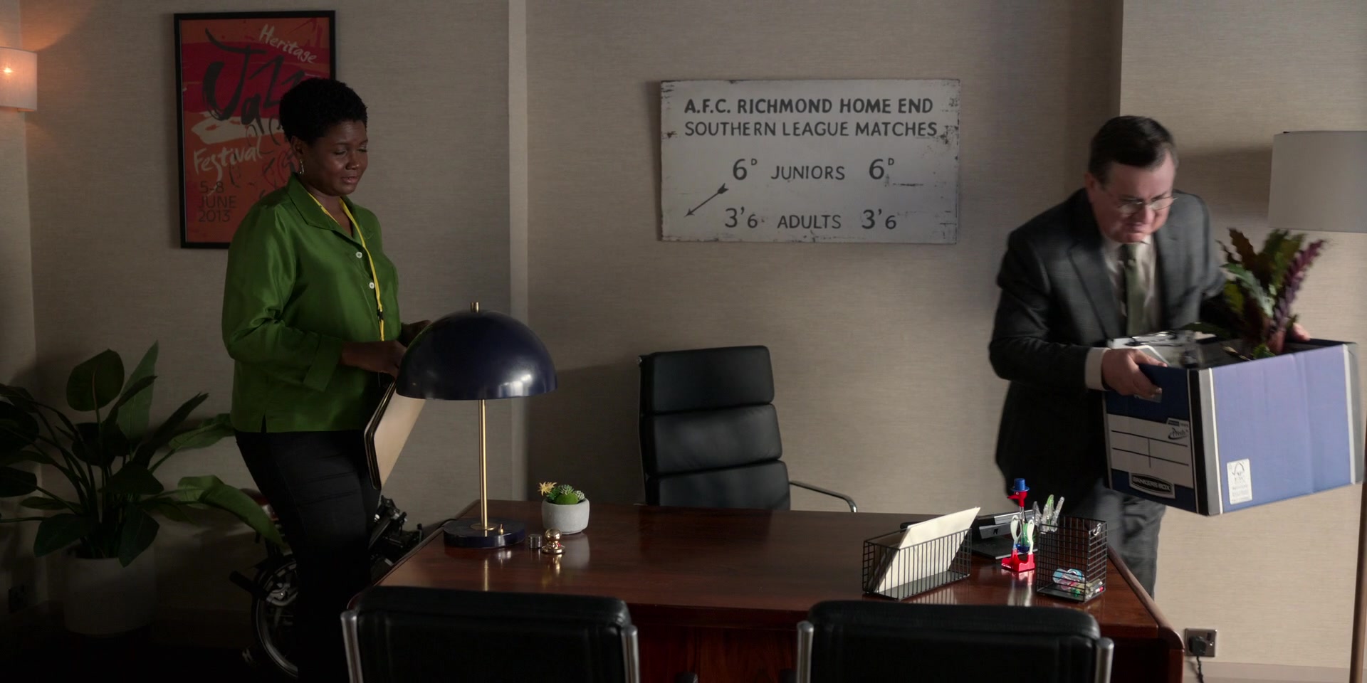 Bankers Box Used By Jeremy Swift As Leslie Higgins In Ted Lasso S02e01 Goodbye Earl 2021