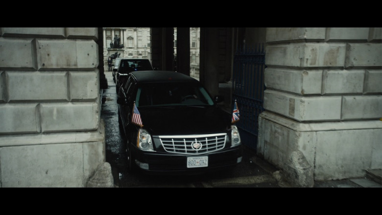 Cadillac DTS Stretched Limousine in London Has Fallen (1)