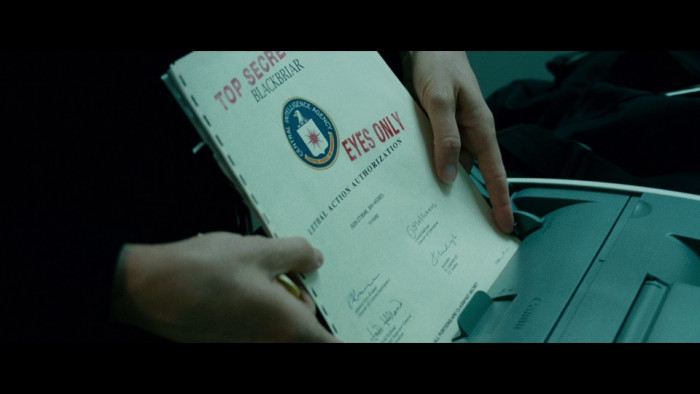 Canon fax machine in The Bourne Ultimatum (2007)