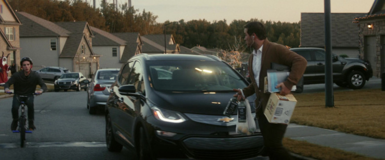 Chevrolet Bolt EV Car of Chris Pratt as Dan Forester in The Tomorrow War 2021 Movie (2)