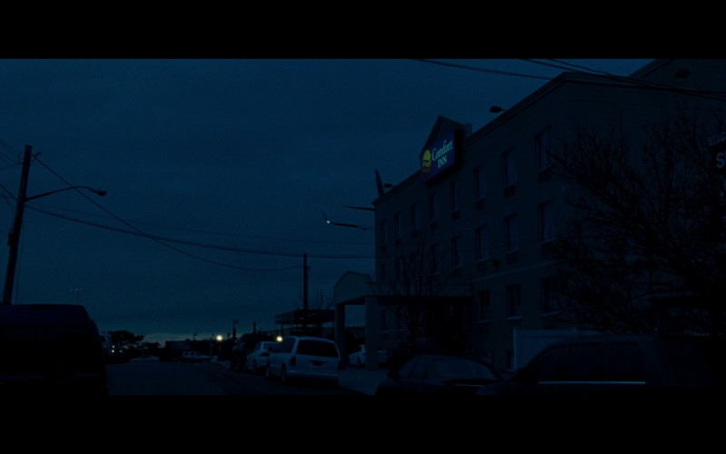 Comfort Inn in The Bourne Legacy (2012)