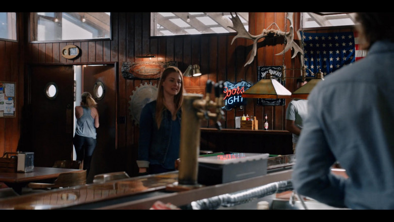 Coors Light and Jack Daniel's Signs in Virgin River S03E02 Sticky Feet (2021)