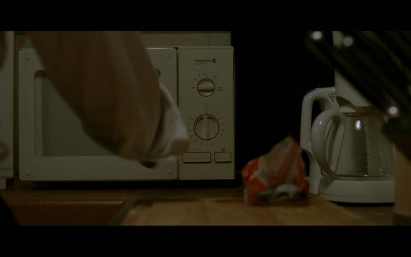 De Dietrich microwave in The Transporter (2002)