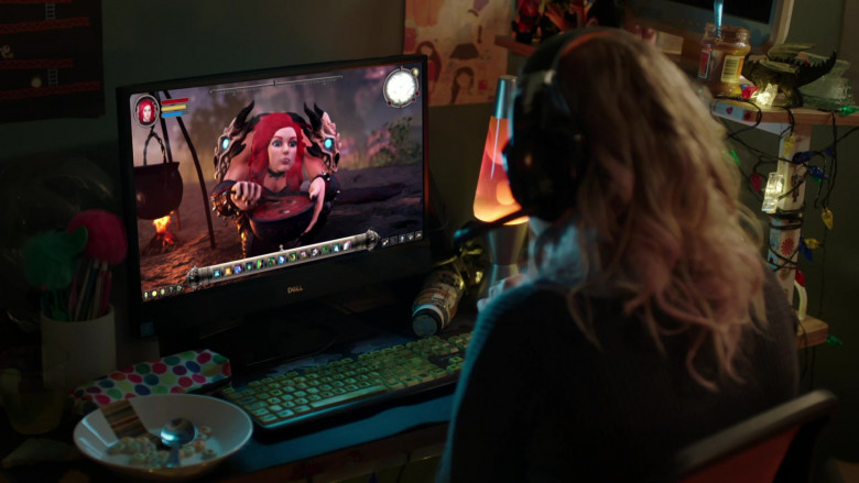 Dell Computer Monitor Used by Alexa Davies as Meg in Dead Pixels S02E02 The Chair (2021)